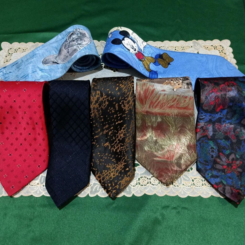 Dasi Pria polyester bermotif preloved