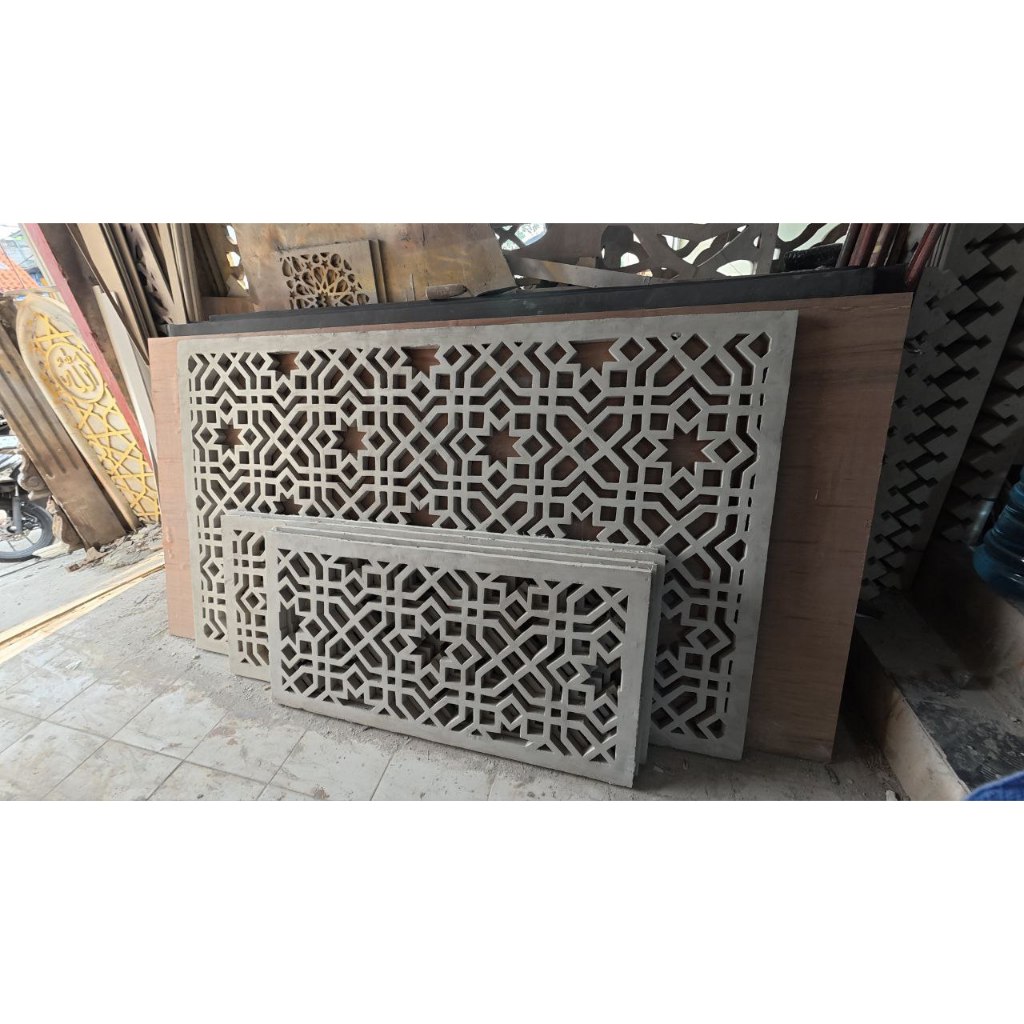 ORNAMEN GRC KRAWANGAN