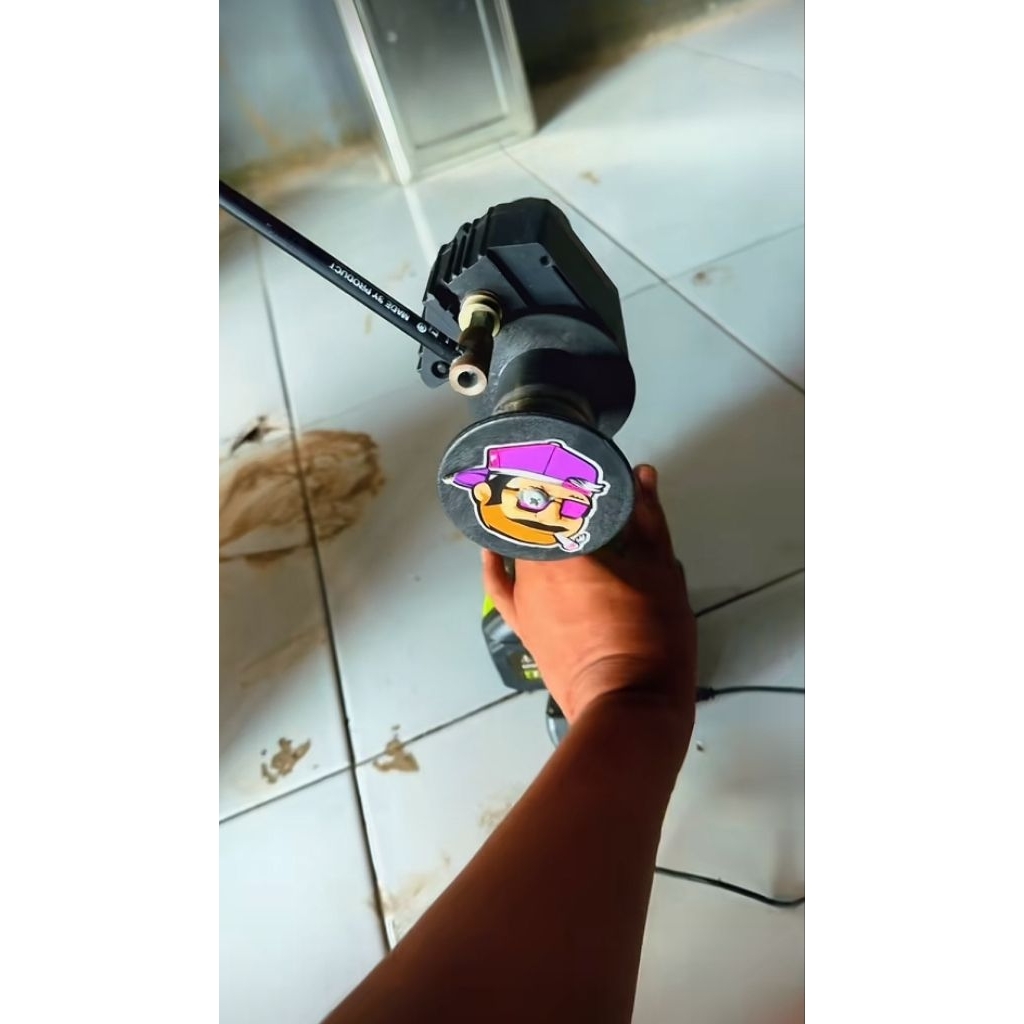 Impeck layangan modern