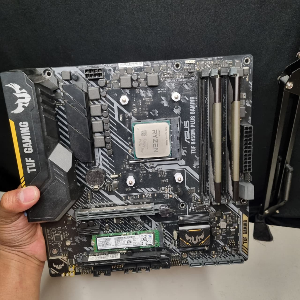 [BEKAS] Ryzen 5 3500X Asus TUF B450M Plus Gaming SSD NVMe Samsung 256GB KLEVV BOLT X 2x4GB 2666MHz