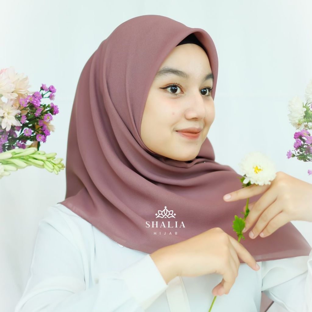 Shalia Hijab - Bella Square Jilbab Segi Empat Paris Premium Kerudung Bella Square Ukuran Standar