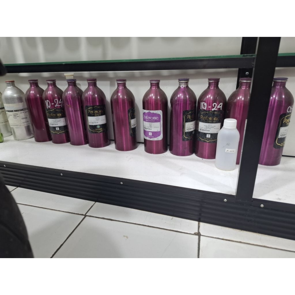 BOTOL KALENG BEKAS WARNA SILVER BIBIT PARFUM 1KG