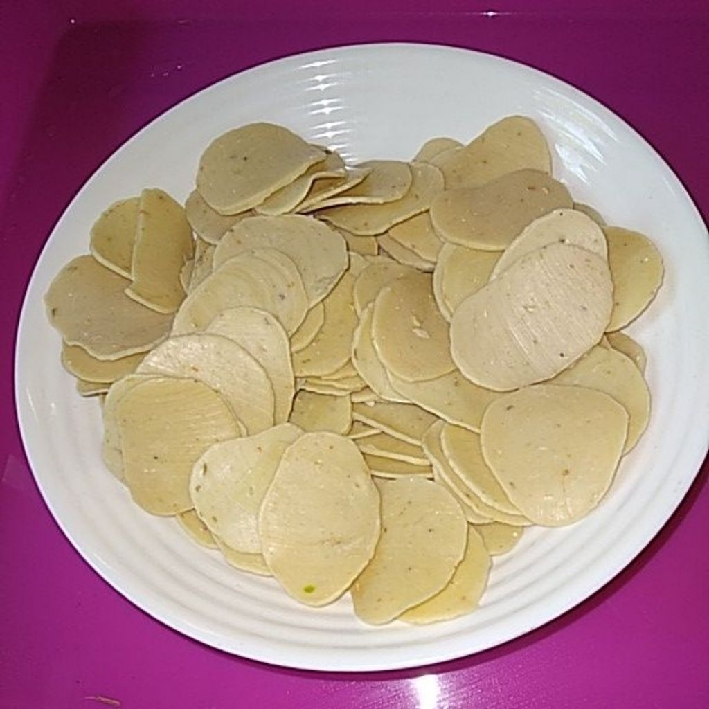 

BAHAN KERUPUK PUTEH MENTAH