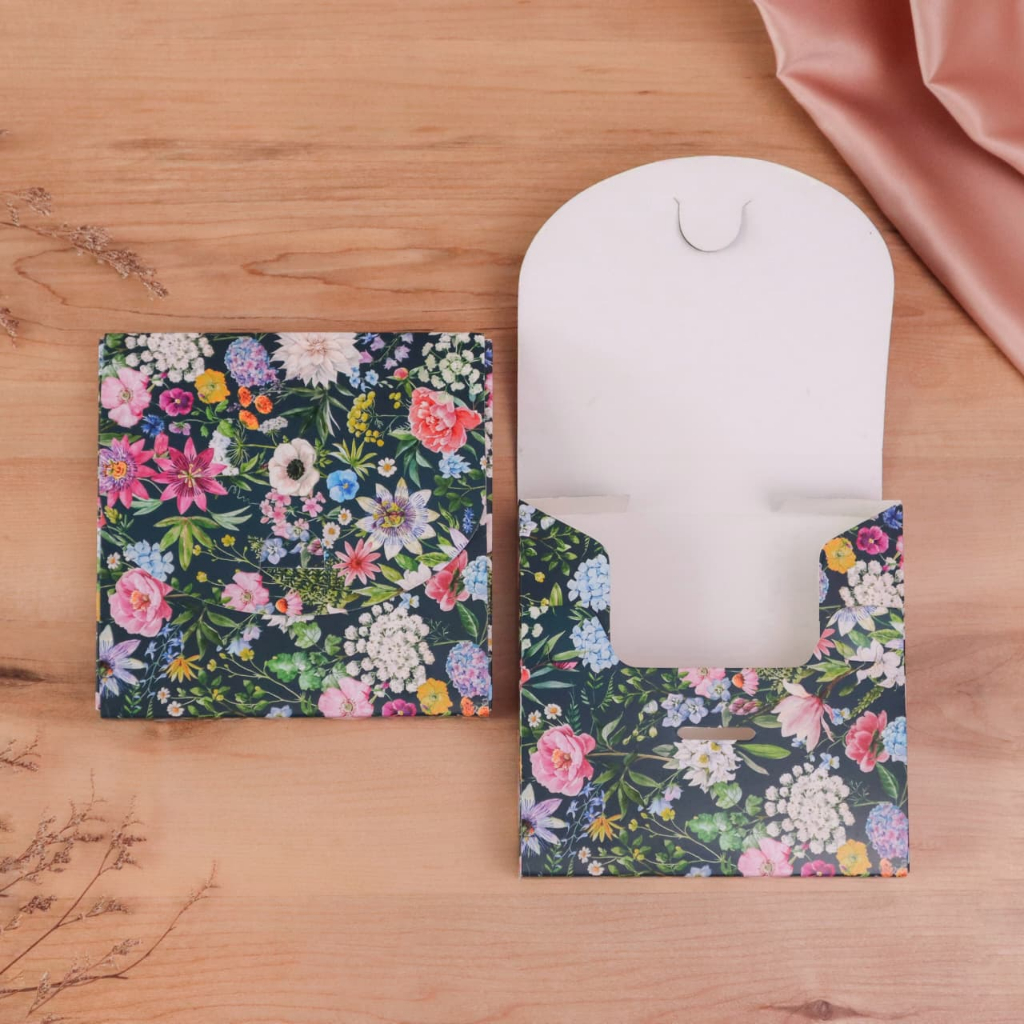 

Box Hijab Square : Box Hijab /Kotak Jilbab / Scarf Small by. TOOKE