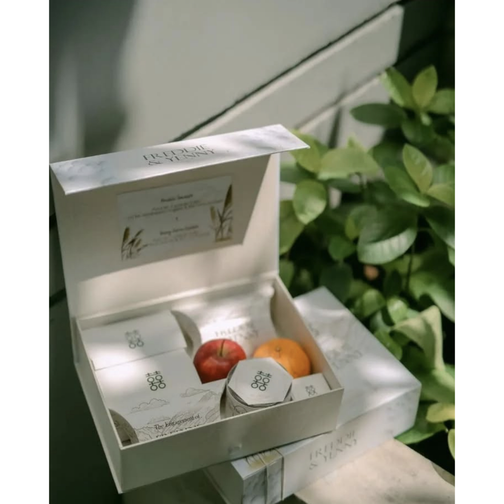 

Box Hampers Gift Box Kotak Kado Elegant Box/Magnet