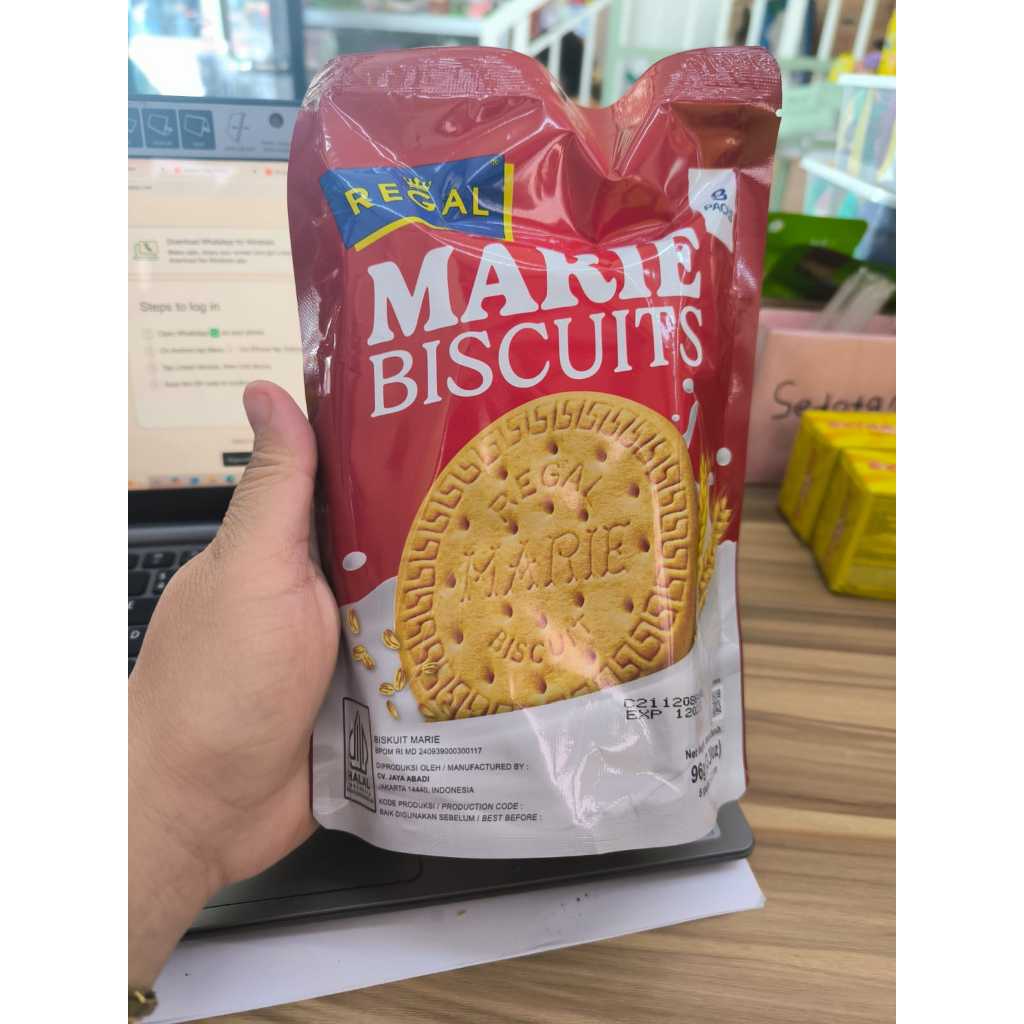 

Regal Marie Biscuit isi 8 Pcs x 12 Gram