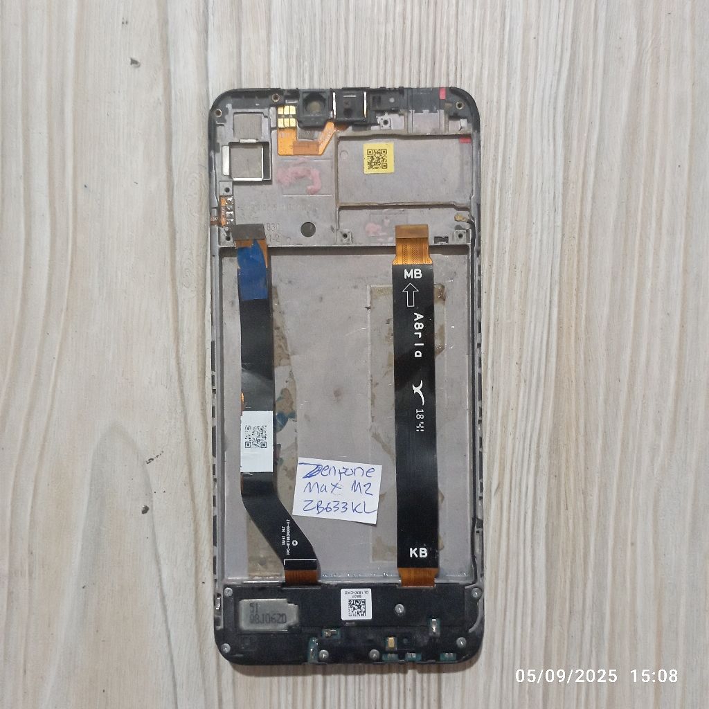 LCD Touchscreen Asus Zenfone Max M2 ZB633KL Unit orie copotan