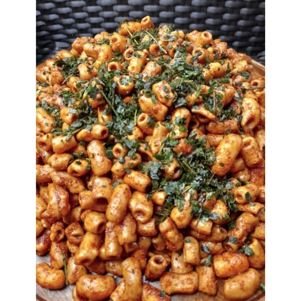 

Jajansantuy makroni pedas Daun Jeruk Original 1kg Snack Renyah Gurih Tanpa Pengawet Kemasan Ziplock Praktis & Higienis