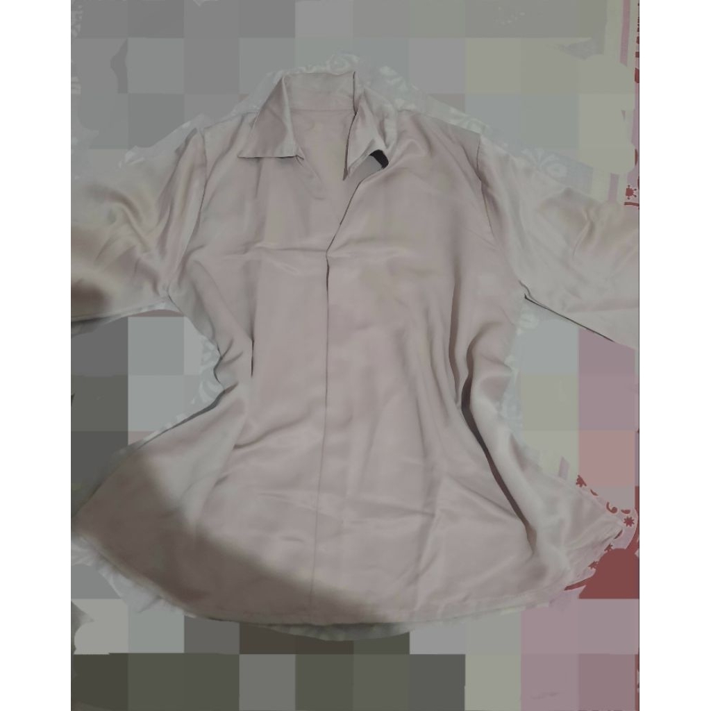 PRELOVED kemeja satin/ atasan wanita/  kemeja wanita