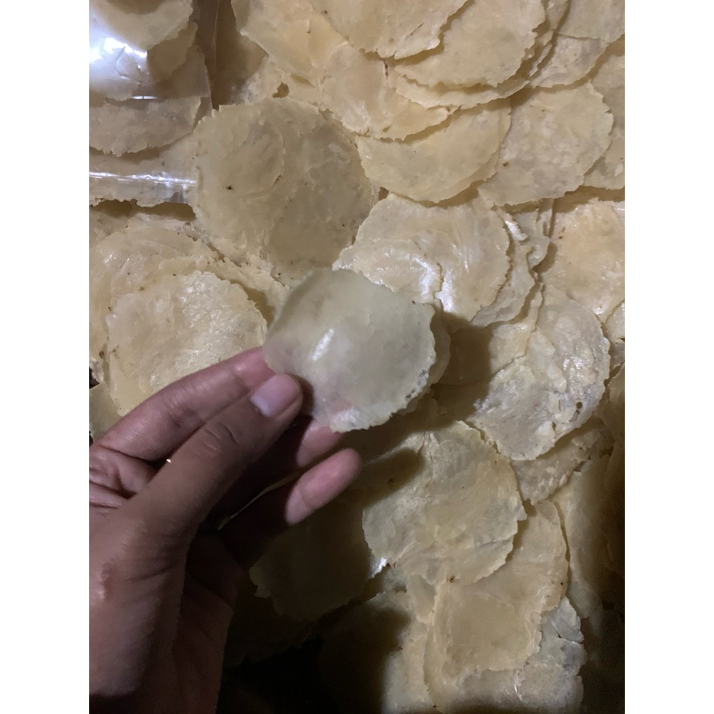 

Emping mlinjo khas kebumen super kering langsung bisa di goreng isi 2 mlinjo 500g