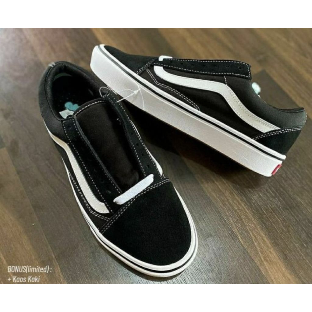 SEPATU, SEPATU SEKOLAH, SEPATU VANS, SEPATU HITAM PUTIH, SEPATU PAKE TALI, SEPATU TAHAN LAMA, SEPATU