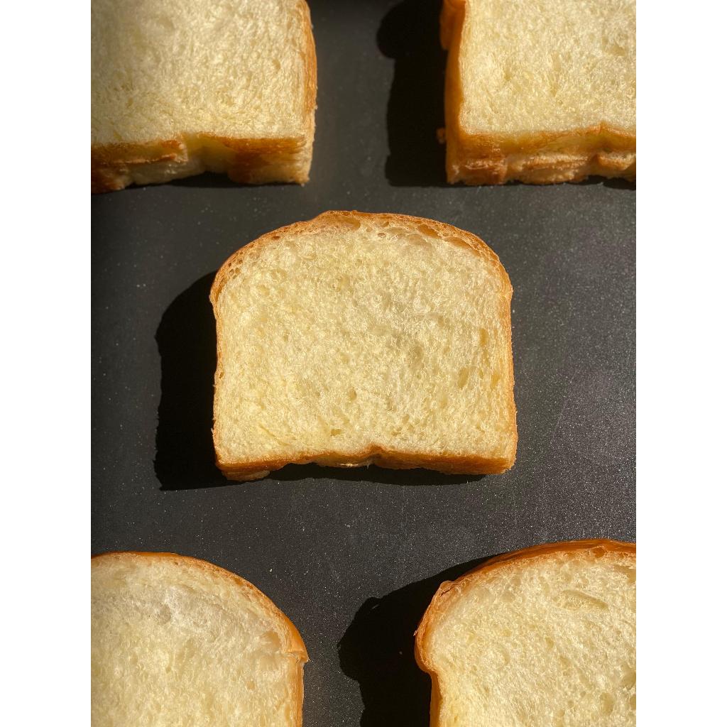 

NASIONAL Roti Sisir Basah Isi 2 (Halal Tanpa Pengawet)(Butter Susu)(Premium Sehat)(Empuk Lembut)