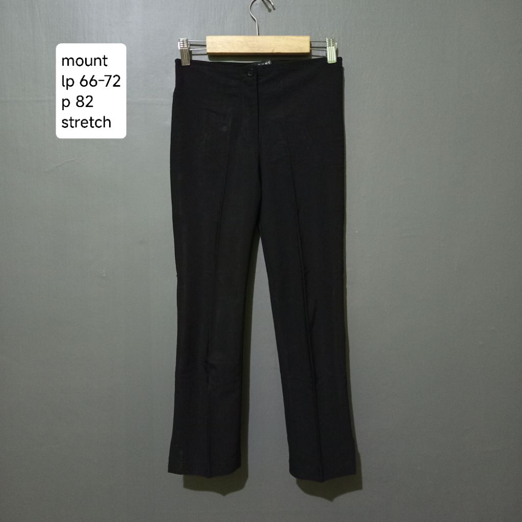 PRELOVED Mount Celana Kerja Wanita Slim Fit Basic Hitam