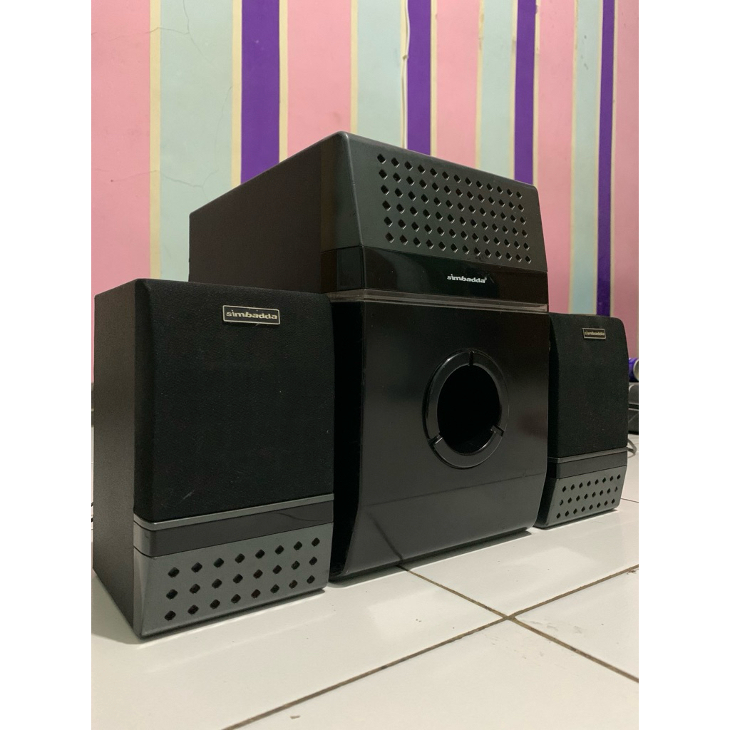 Speaker Aktif Simbadda CST 8000N Ukuran Jumbo Output RMS 60W Kondisi Bekas berkualitas