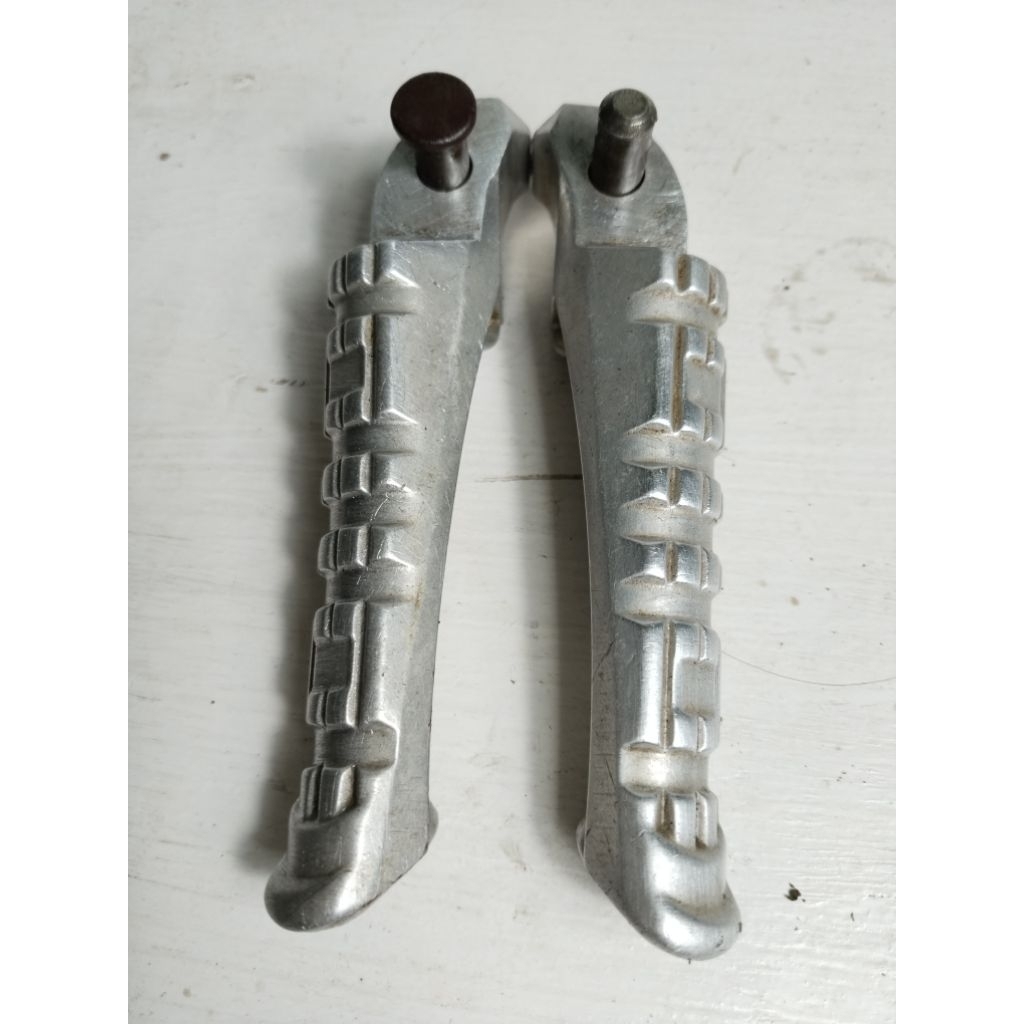 foot step kaki belakang Yamaha Vixion new NVL ori copotan motor