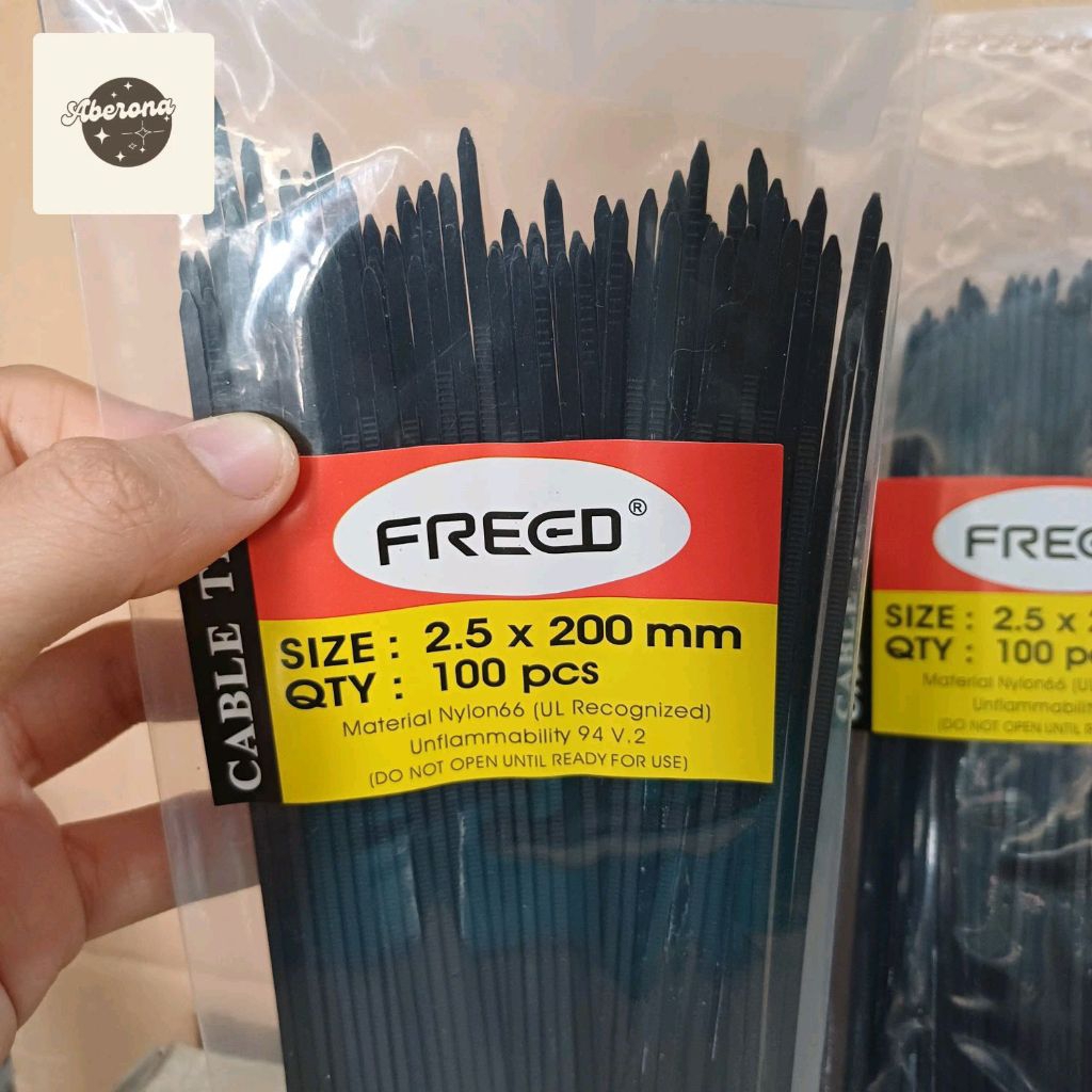 

Kabel Ties Cable ties 15 cm dan 20cm dan 10cm ketebalan 2.5mm isi 100 pcs hitam dan putih