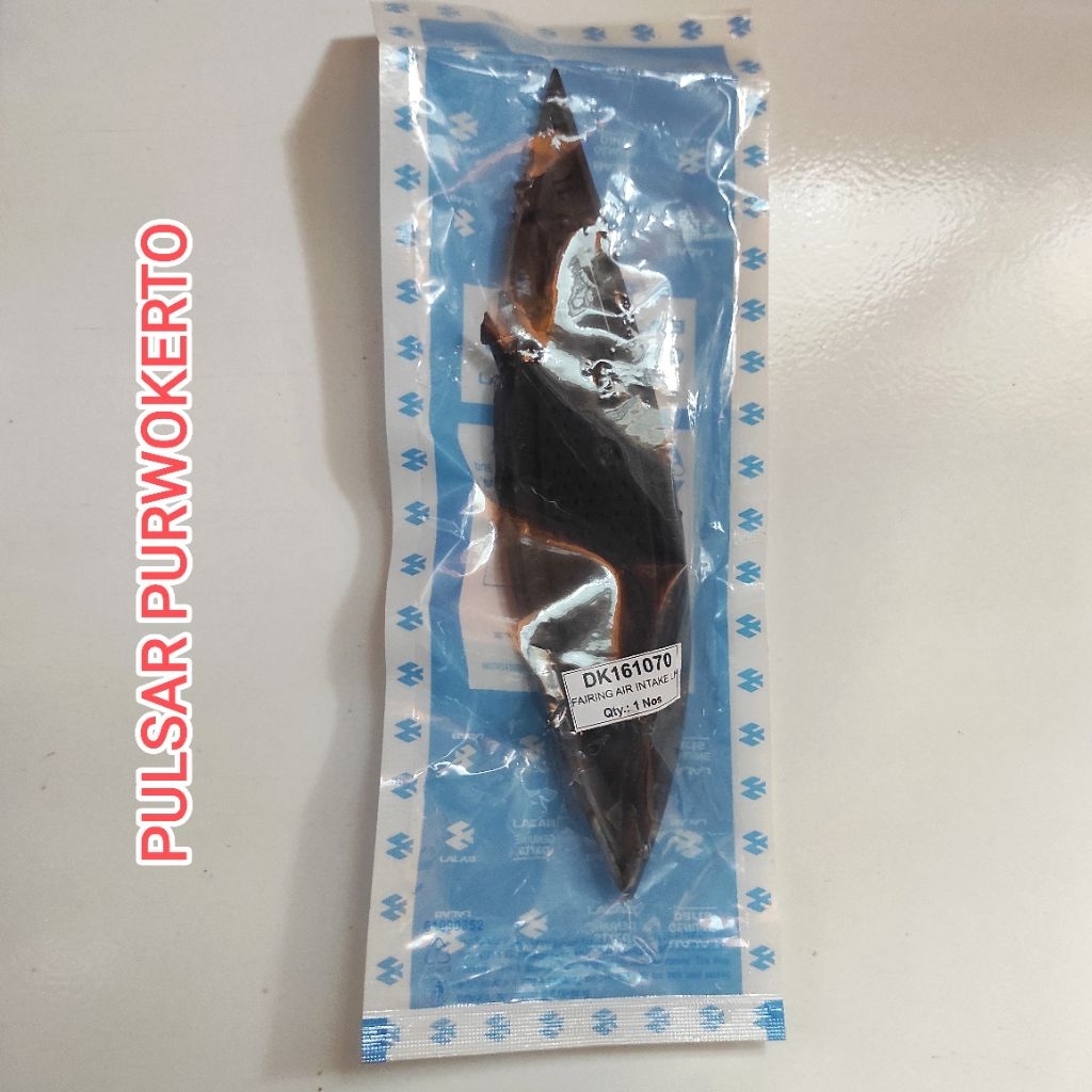 FAIRING AIR INTAKE LH TUTUP KIRI HEADLAMP BAJAJ PULSAR 220
