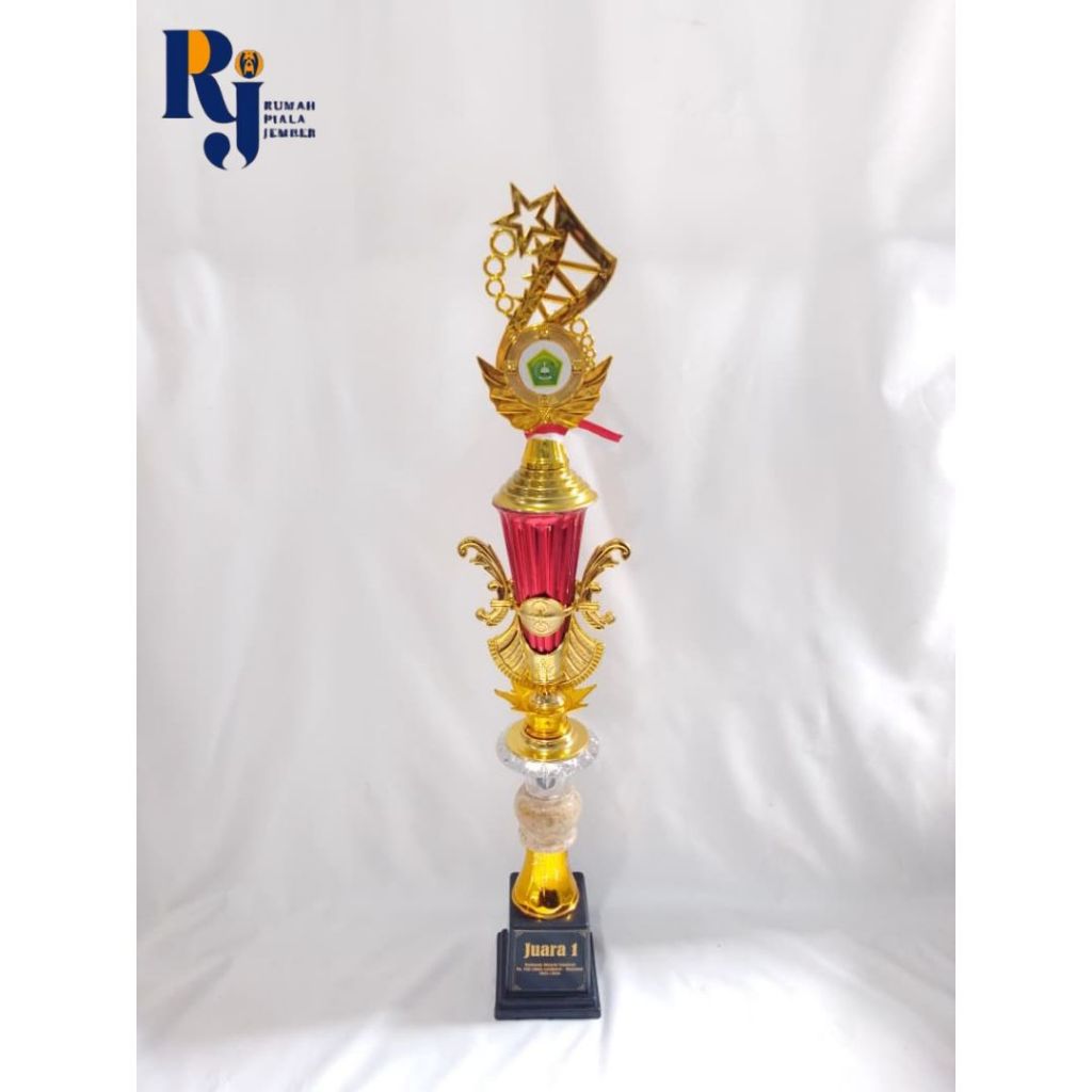 PIALA JUARA LOMBA CK IMPORT BESAR PIALA TINGGI KEJUARAAN