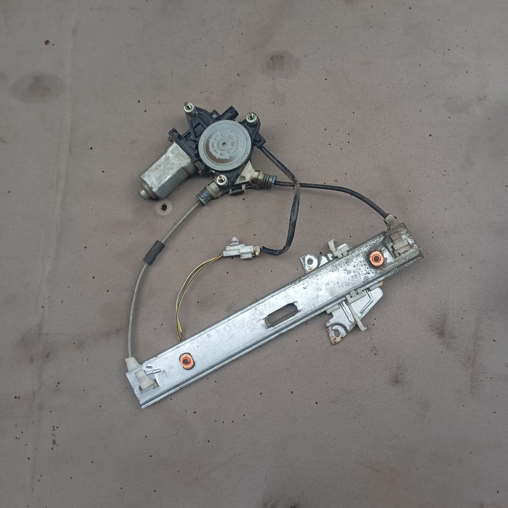 Power window belakang kiri ford escape xlt