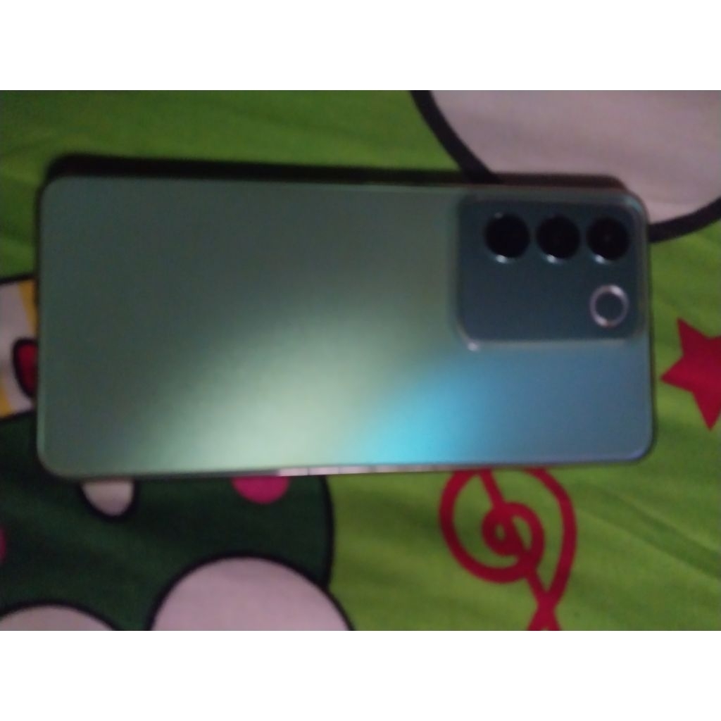 vivo V27 ram 4/ 64 masih mulus