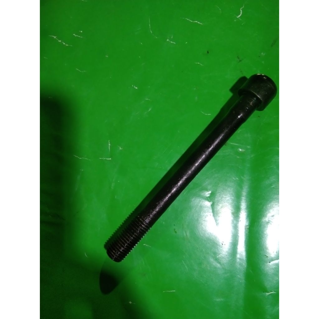 baut deksel head cylinder l300 bensin asli
