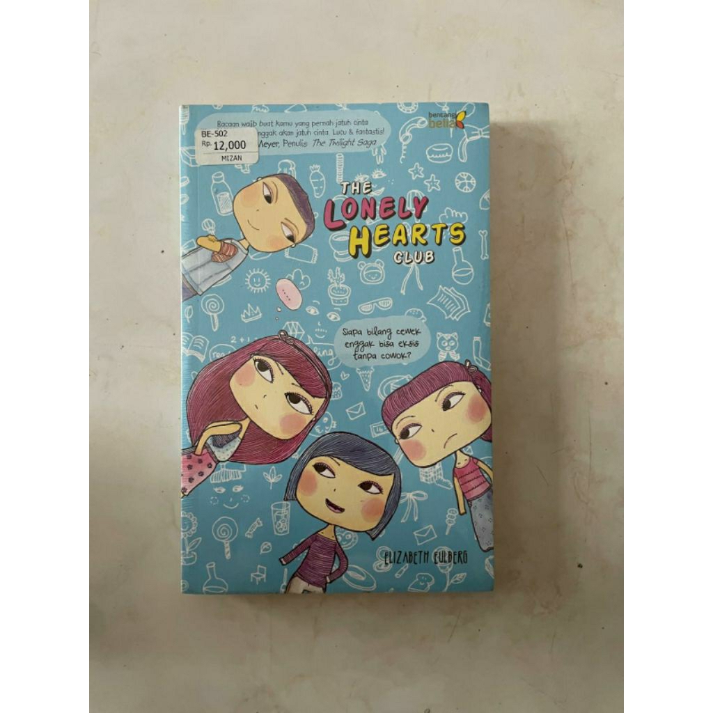 Buku The Lonely Hearts Club. ( segel penerbit)