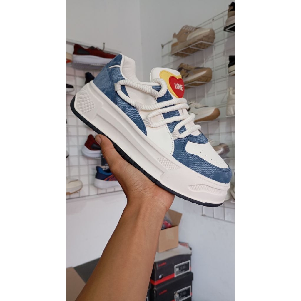 Sepatu Wanita Casual Kulit Sintetis Alas Sneakers Shoes Cewek