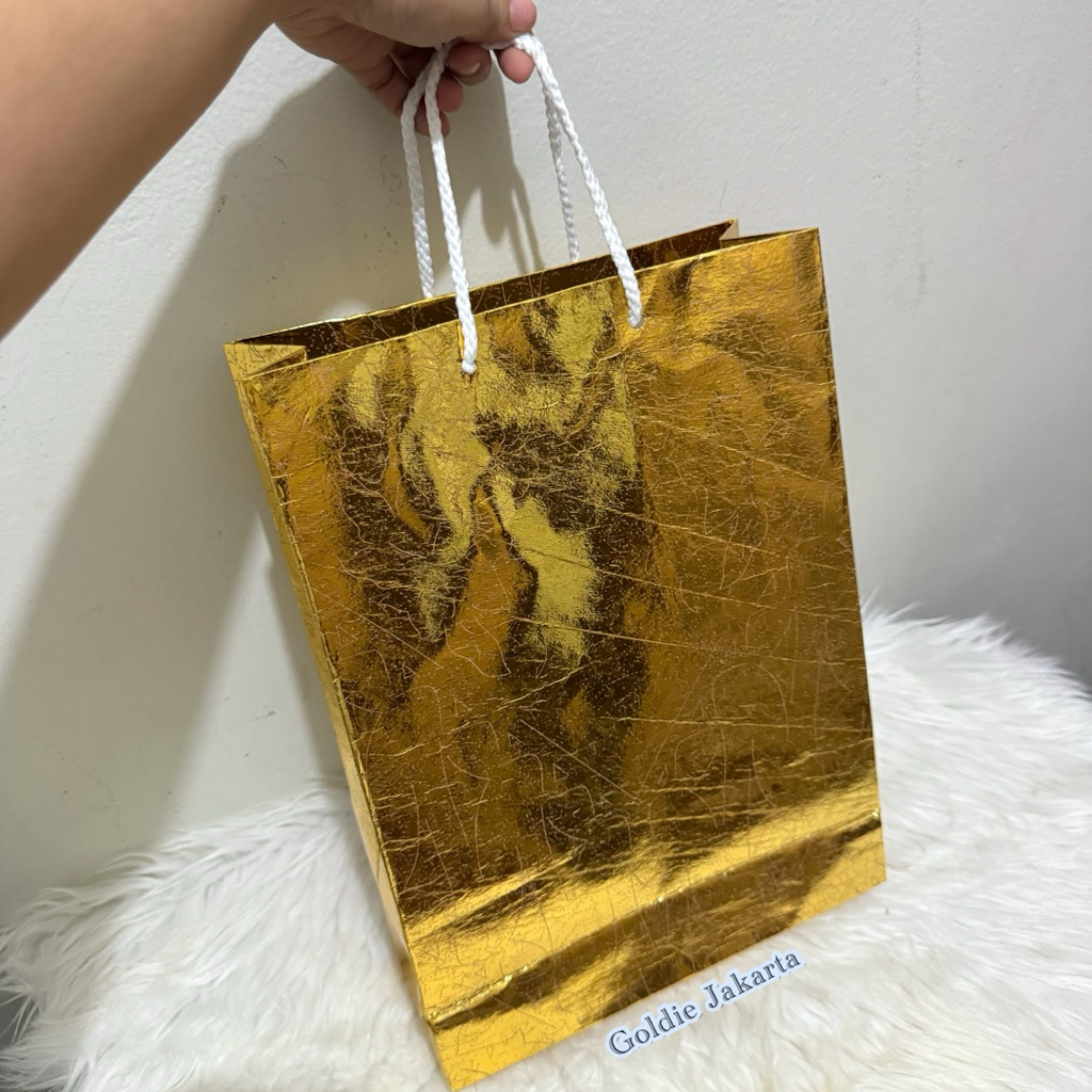 

Paper Bag Gold PaperBag Bingkisan Souvenir Mewah