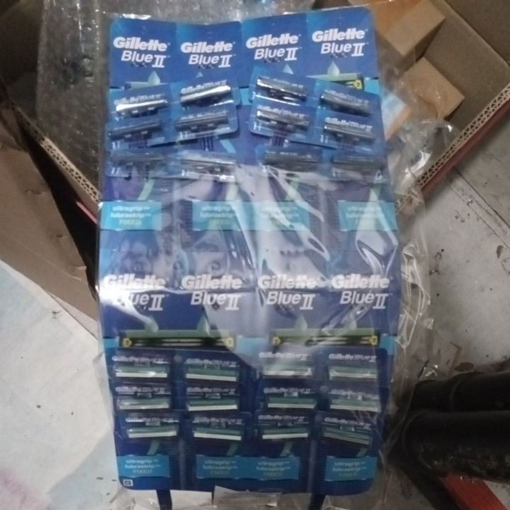 Kerok jenggot / Garuk jenggot gillate blue perkarton / setengah karton.