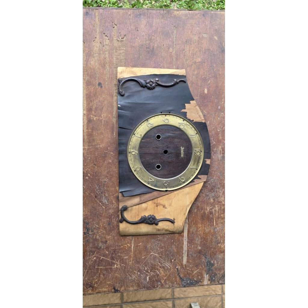 Plat Dial jam Meja Jungkans 2 lubang tengahan dia. 16 cm komplit dengan merk Junghans dan ring luban