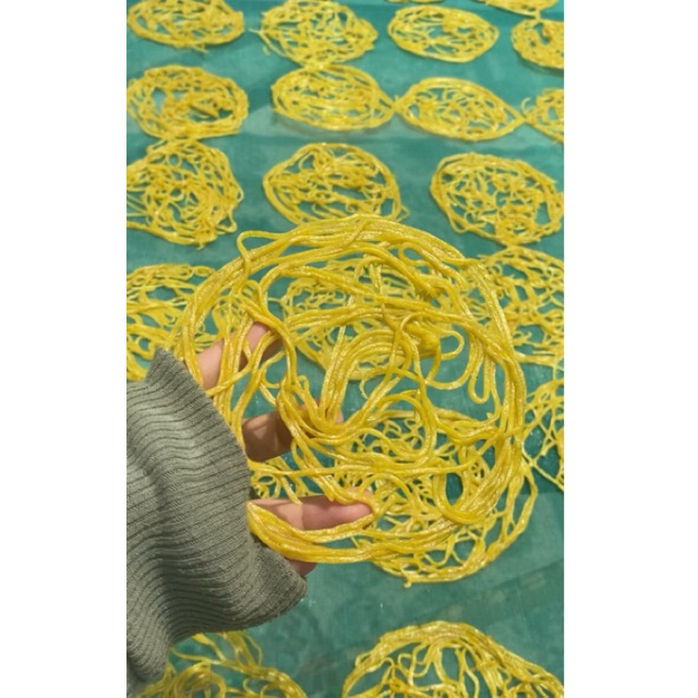 

kerupuk mie bulat khas medan