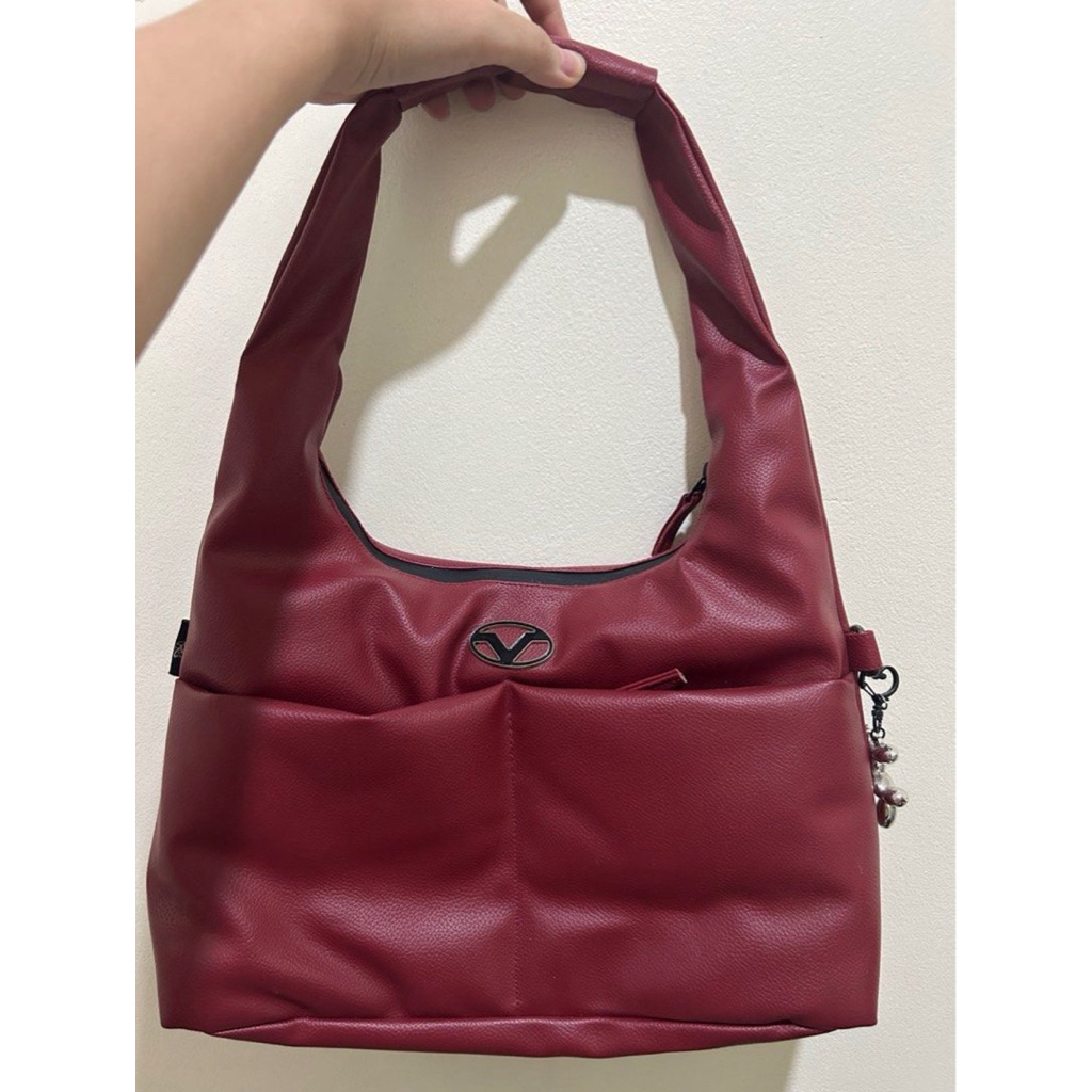 Preloved Hobo bag vegan leather (Vsymbol) brand local