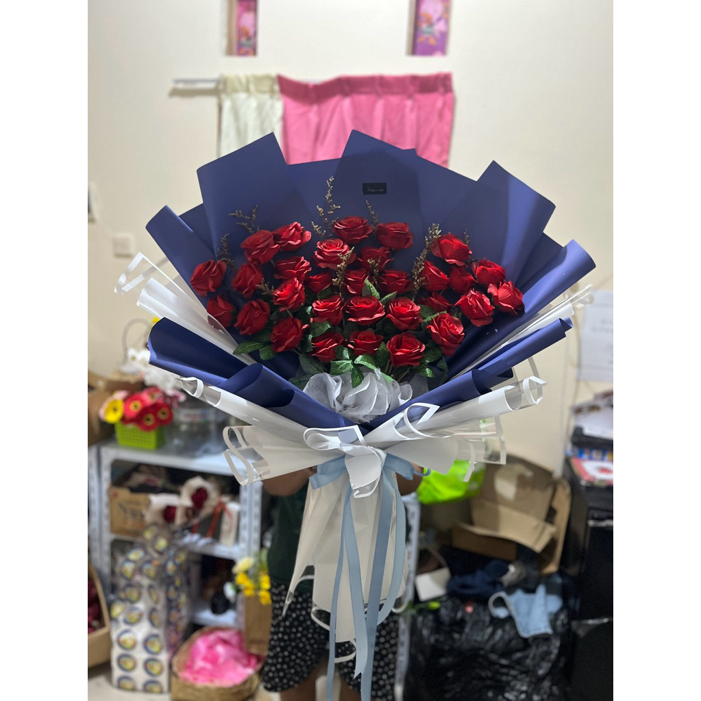 buket mawar merah jumbo/buket artifical mawar merah jumbo /buket ulang tahun/buket wisuda/buket prem