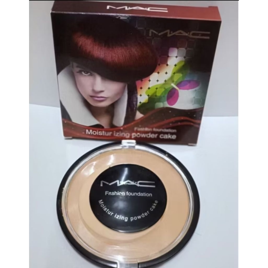 MAC Fashion foundation MOISTUR IZING POWDER CAKE