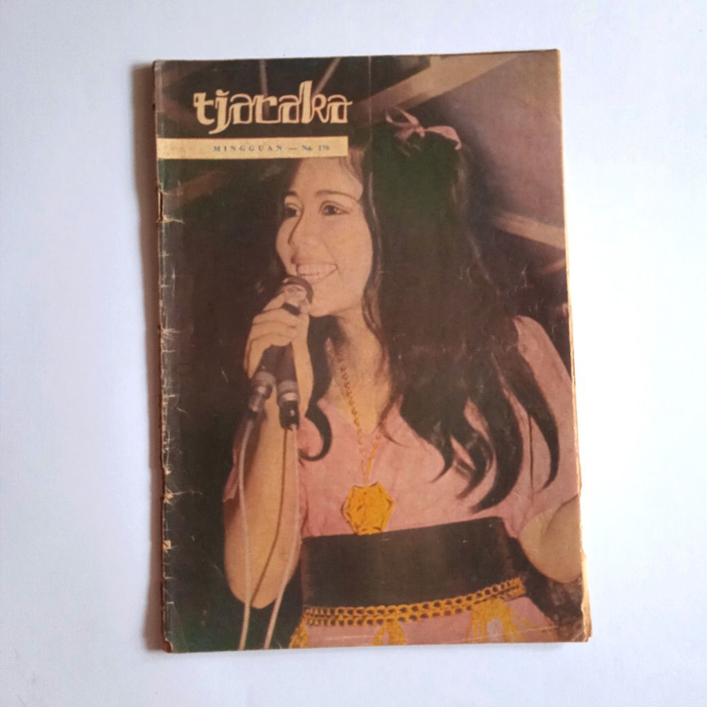 Antik Vintage Majalah Lama Mingguan TJARAKA No.170 - 19 Mei 1970 Cover Wiwiek Abidin Utuh Komplit