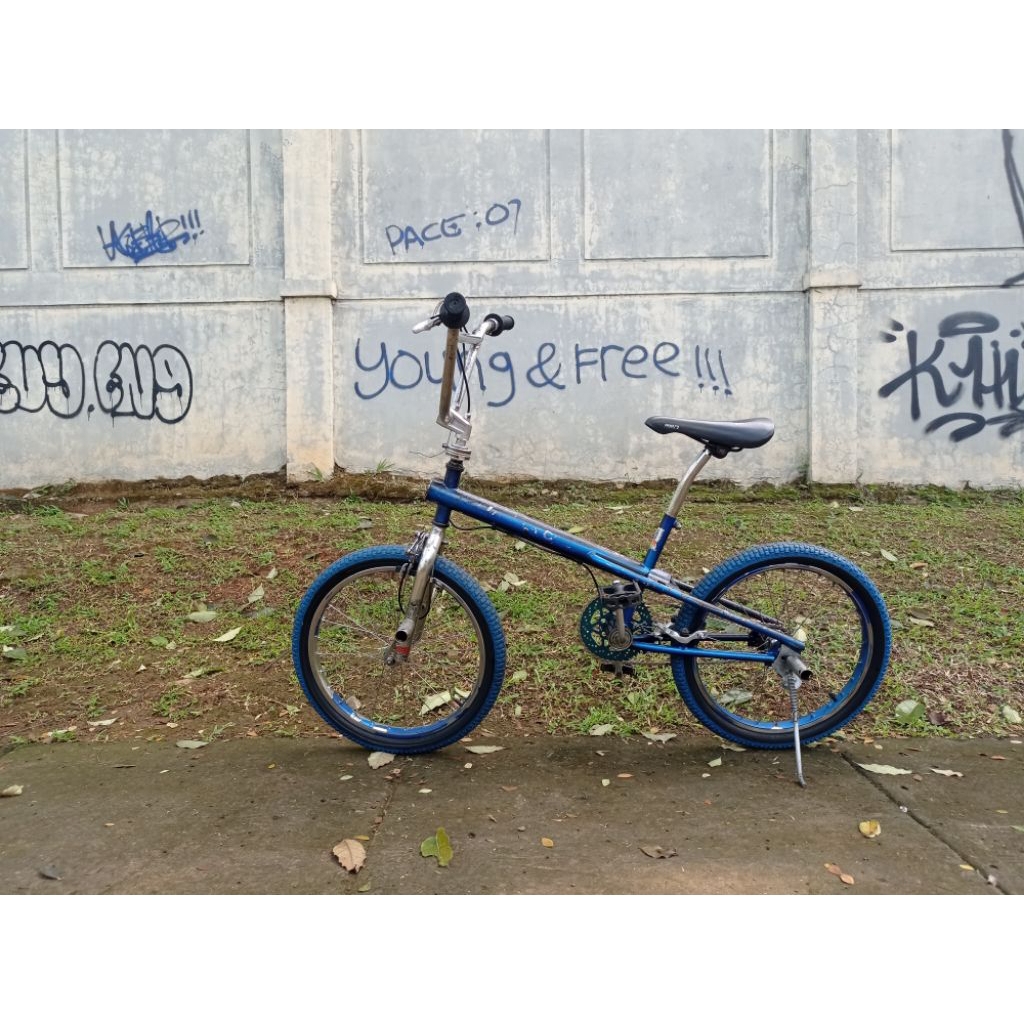 sepeda bmx wimcycle bomber/wimcycle bomber antik/sepeda antik bmx wimcycle bomber/wimcycle metalizer