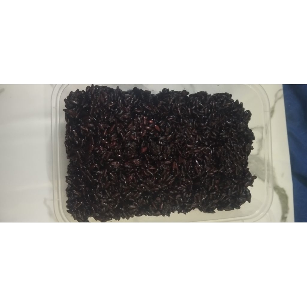 

peyem ketan hitam/tape ketan hitam manis dan lezat