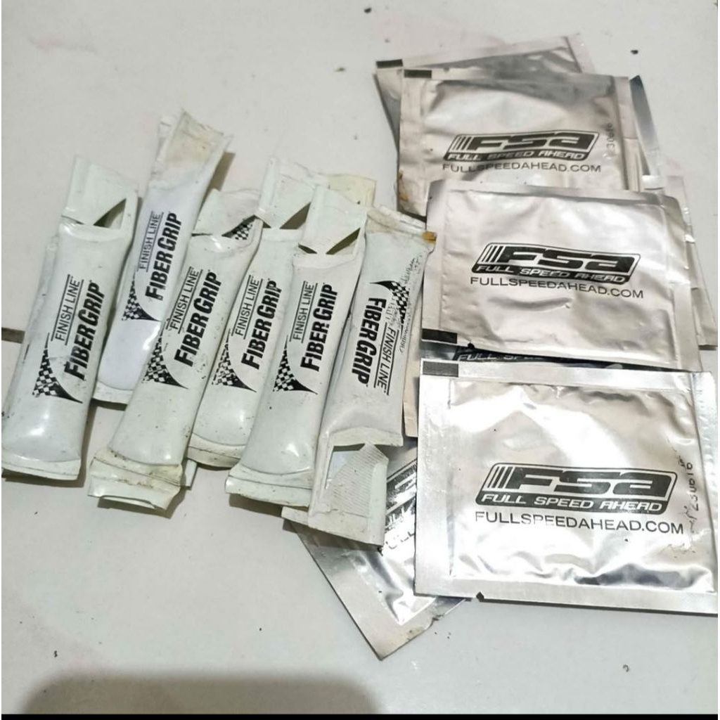 Grease carbon sepeda