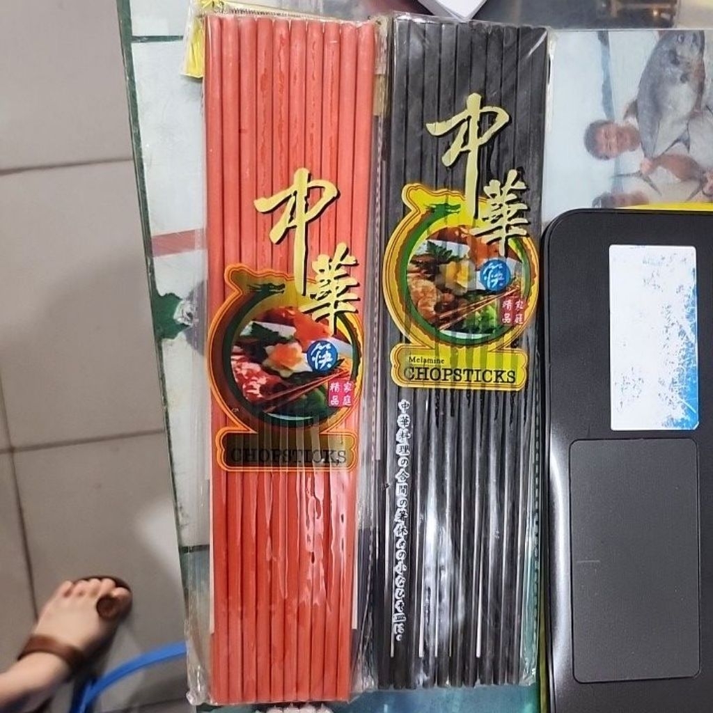 sumpit melamin warna hitam merah