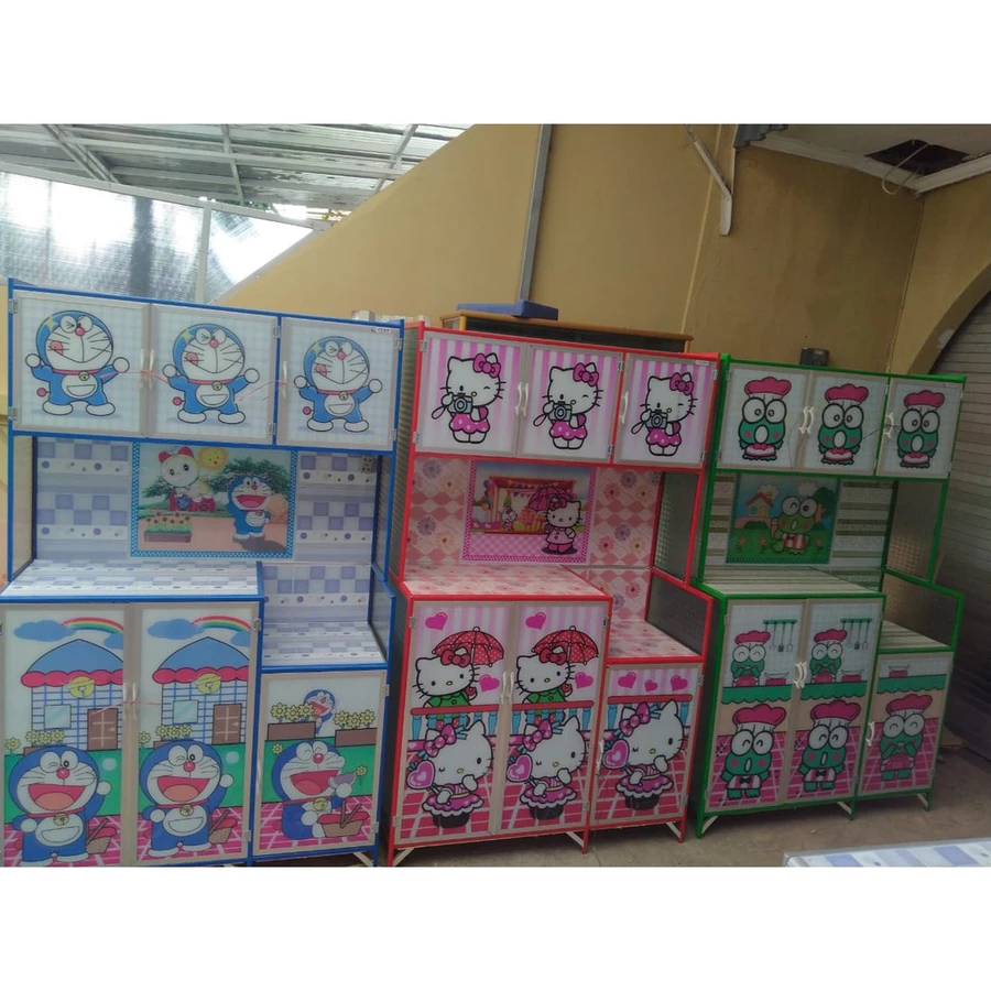 Rak piring / Lemari Piring Kaca Keramik 3 Pintu Full Kaca Lukis Bawah Keramik