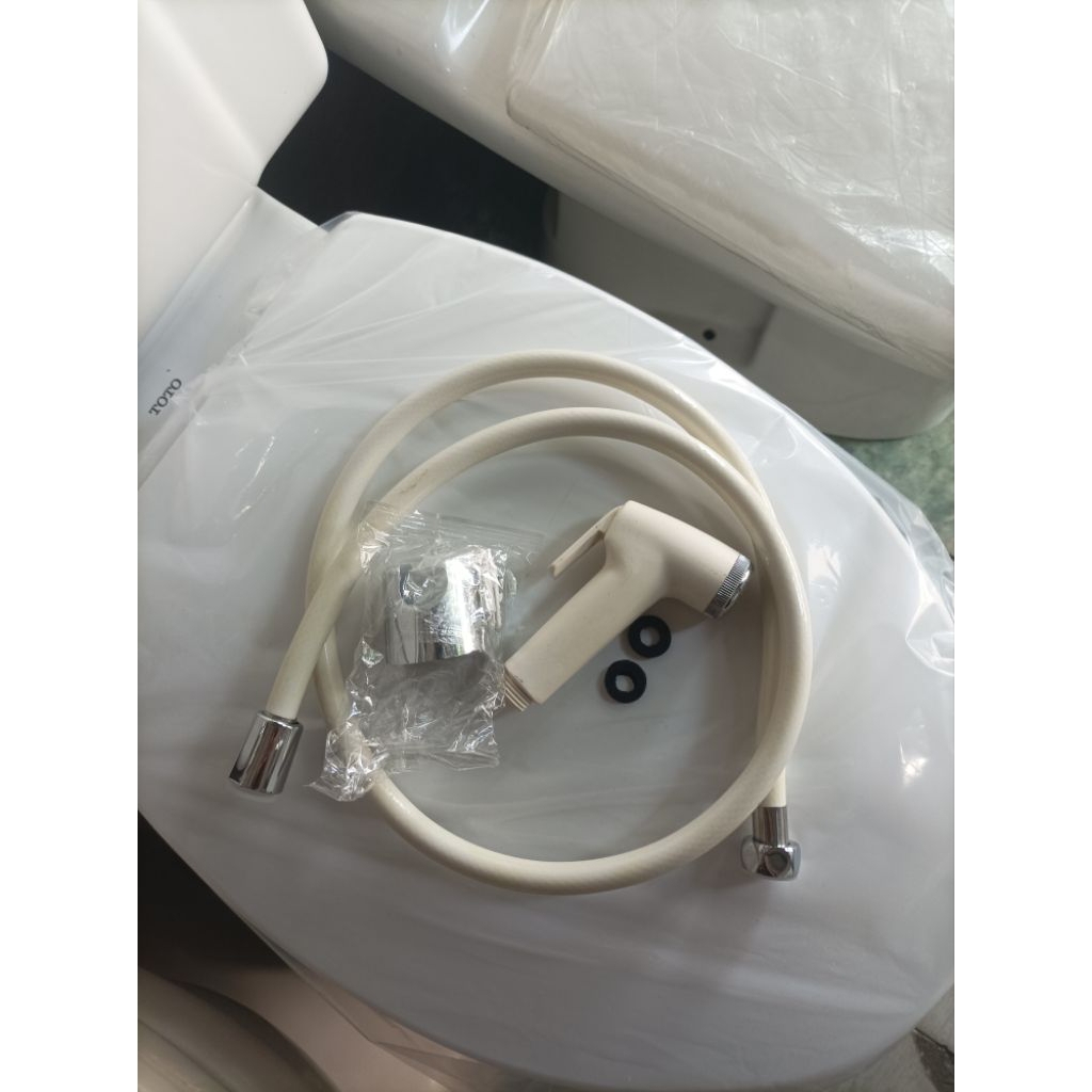 jet shower TOTO / shower cebok toto (ivory)