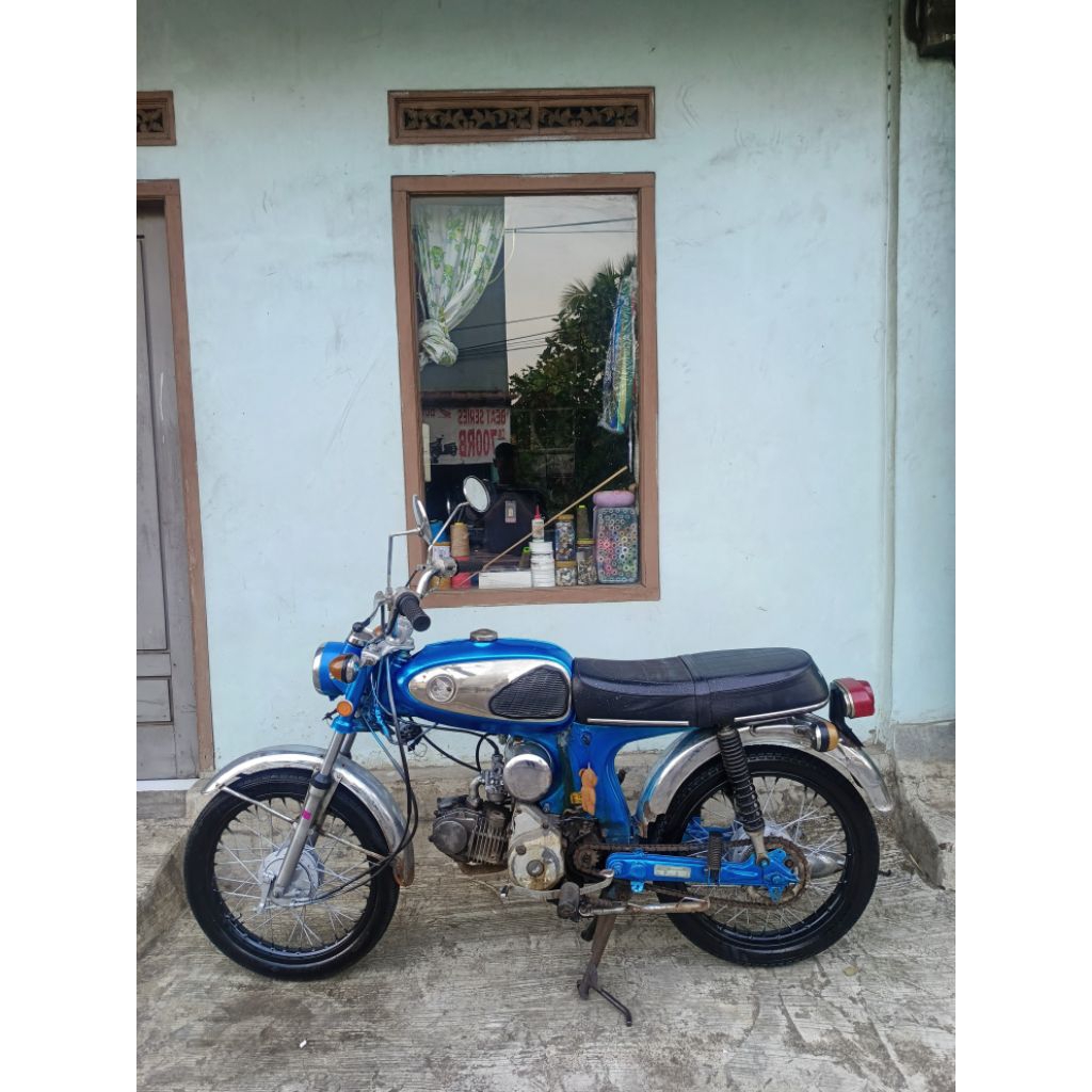 MOTOR HONDA S90 TAHUN 1969 Mesin Kharisma Standar