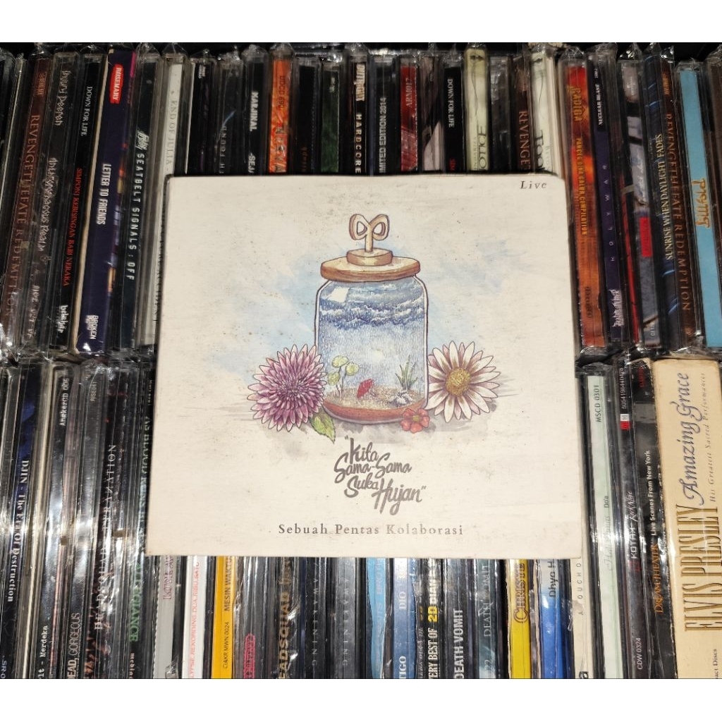 CD Banda Neira - Kita Sama-Sama Suka Hujan (Live)