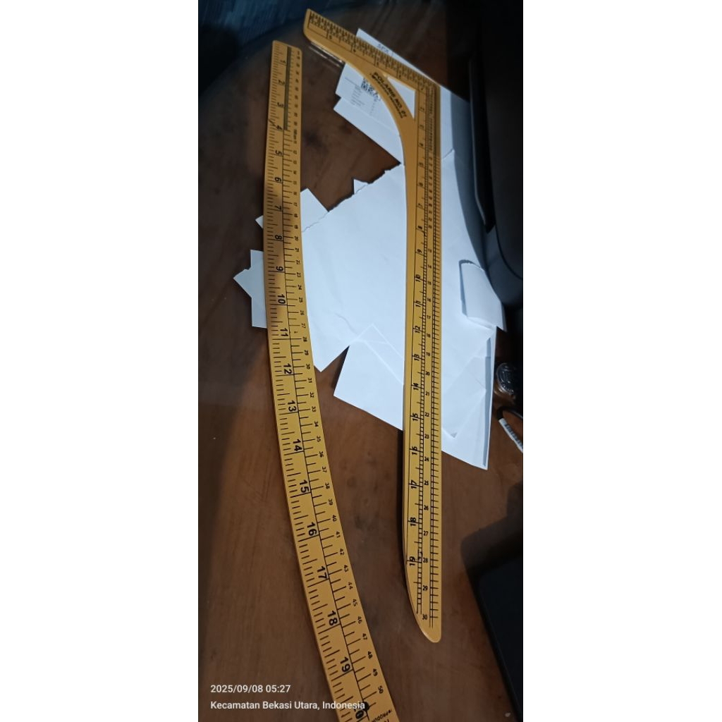 

Penggaris pola jahit lengkung dan siku (No. 01 dan 02)