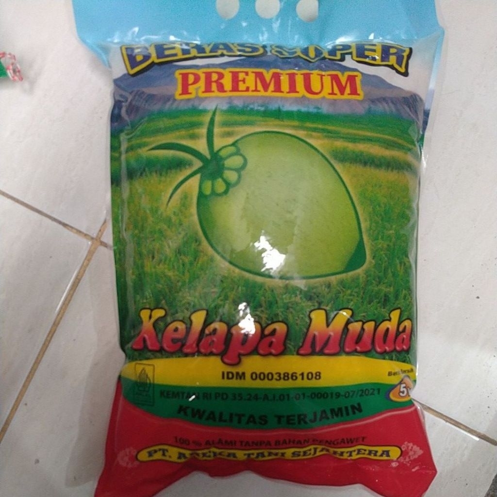 

beras kelapa muda 5kgx2pcs