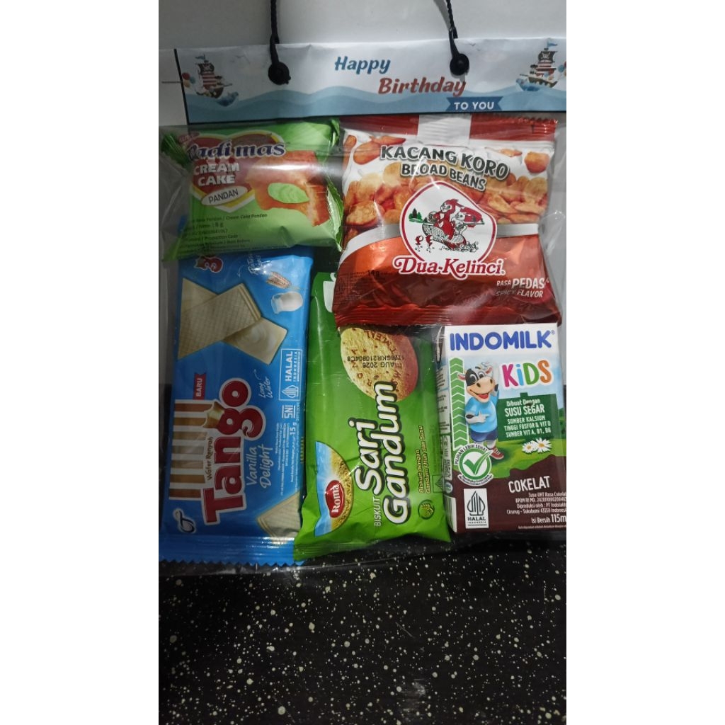 

Snack bingkisan harga 1paket/10 kantong