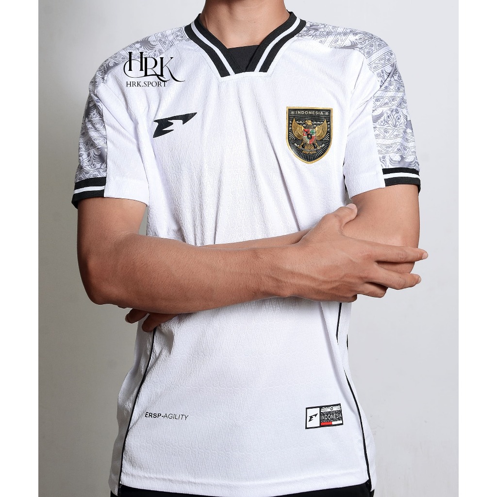 Jersey Timnas Indonesia Terbaru 2025 Motif Monokrom Polos Jersey Sepak bola