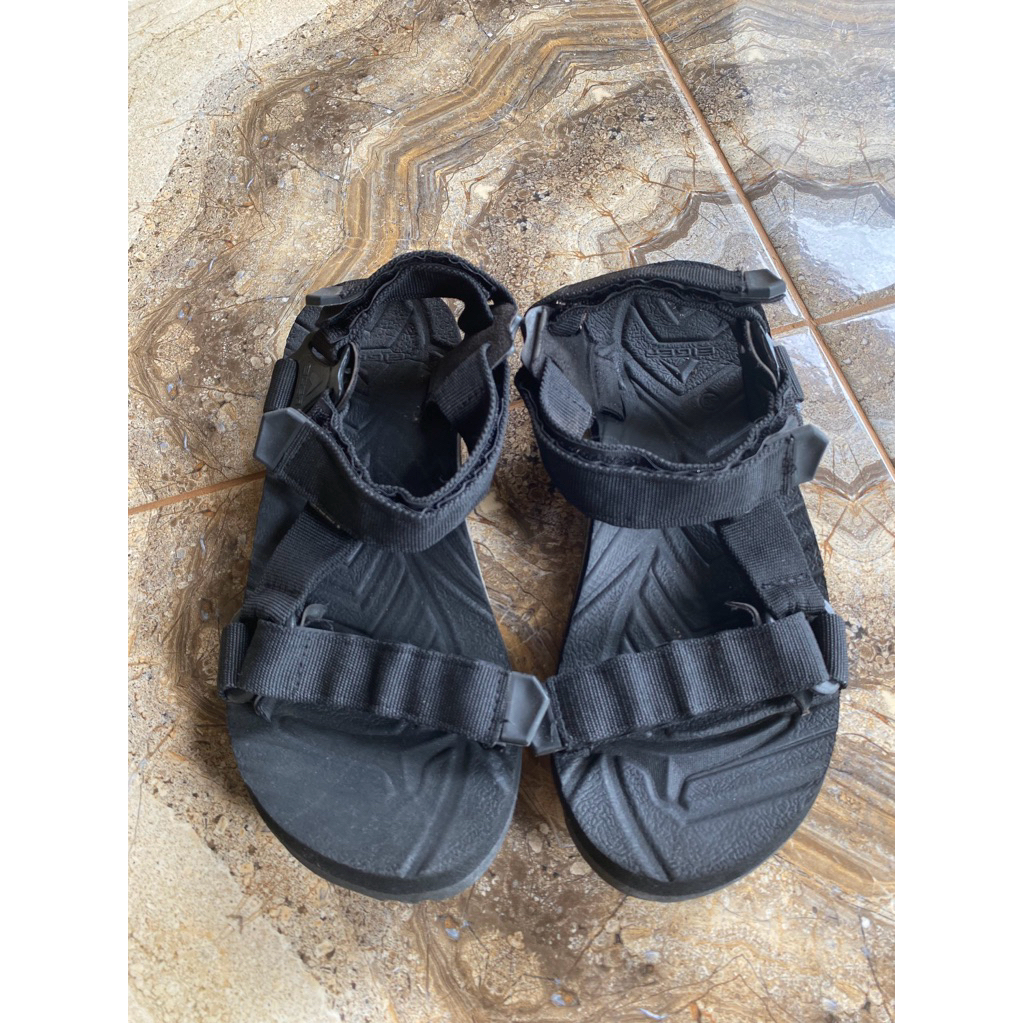 PRELOVED Sandal EIGER ORI 100%