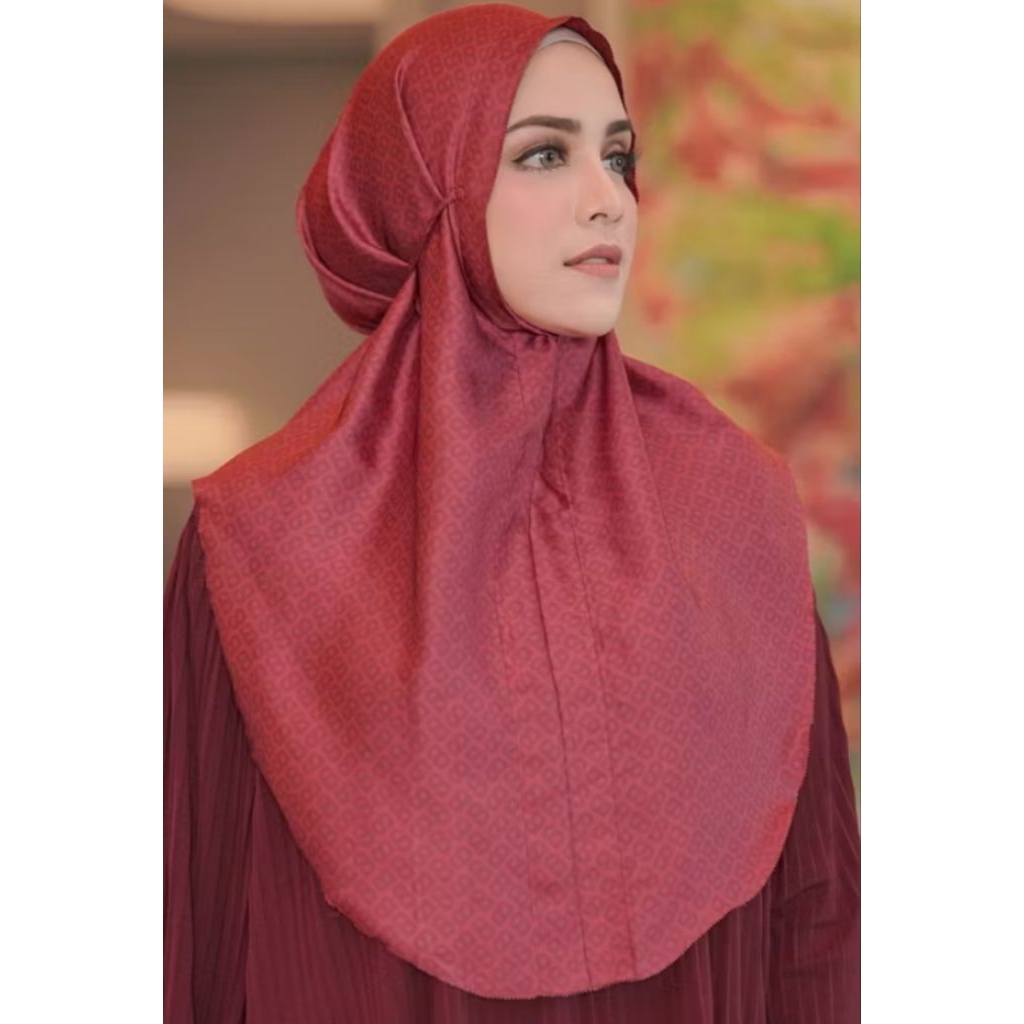 As Is Tapis Slip On Red By Buttonscarves