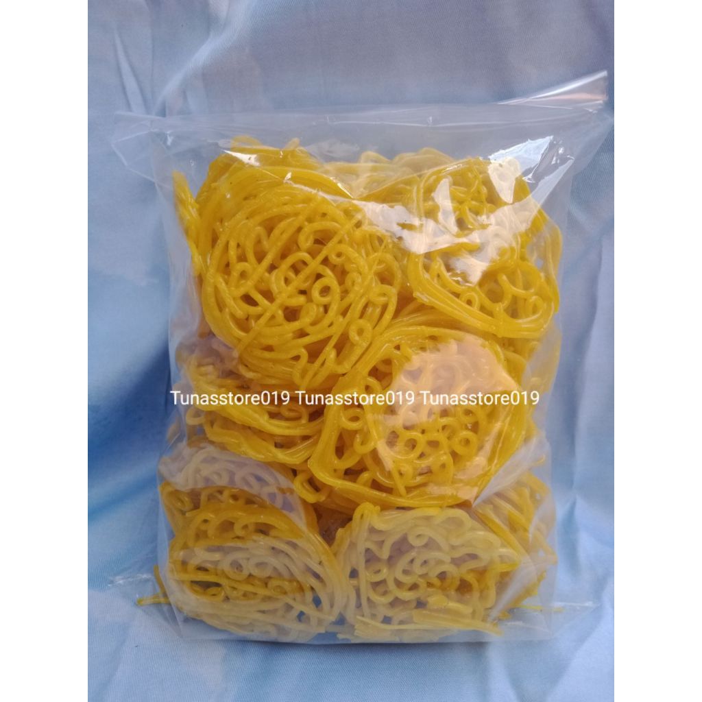 

kerupuk mie kuning mentah 1000gr | cipluk | asinan | pecel